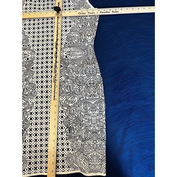 BCBGMAXAZRIA Sweater Bodycon Dress Women Large Jazmyne Tribal Jacquard V Back - Picture 6 of 7